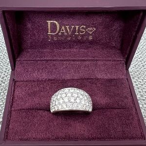 14K White Gold Diamond Ring